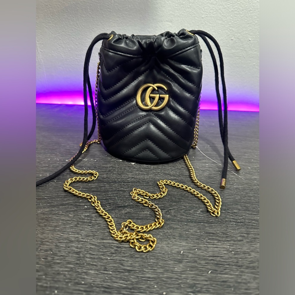 Gucci Black Calfskin Leather GG Marmont Mini Bucket Bag